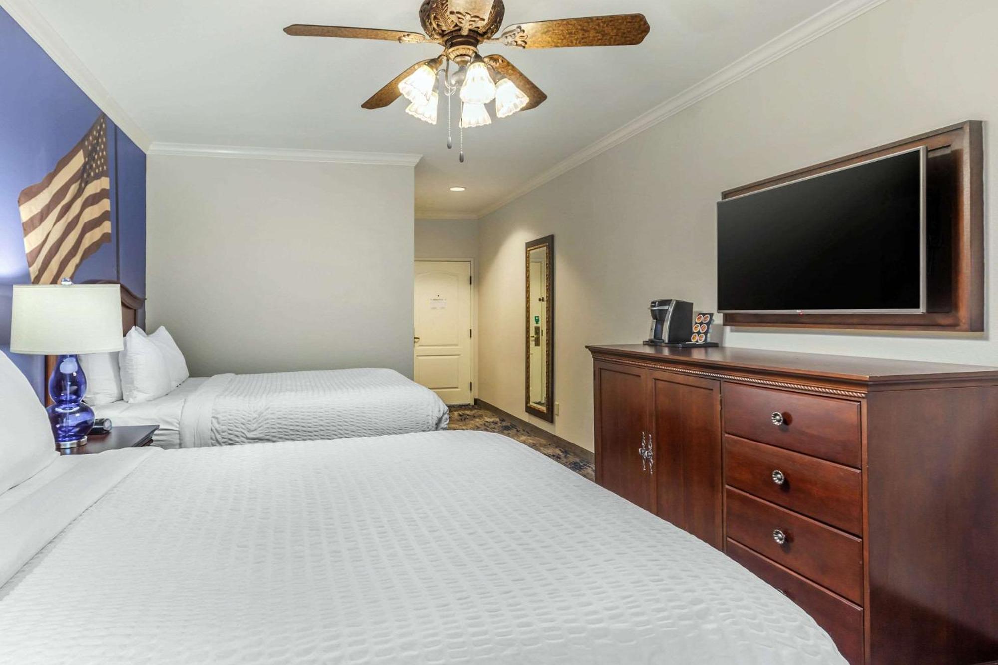 Clarion Pointe Sulphur Springs Exterior foto